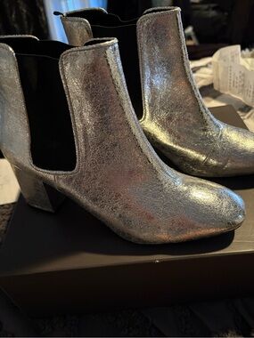 Metallic Silver  Block Heel Booties.unique. Sz 8